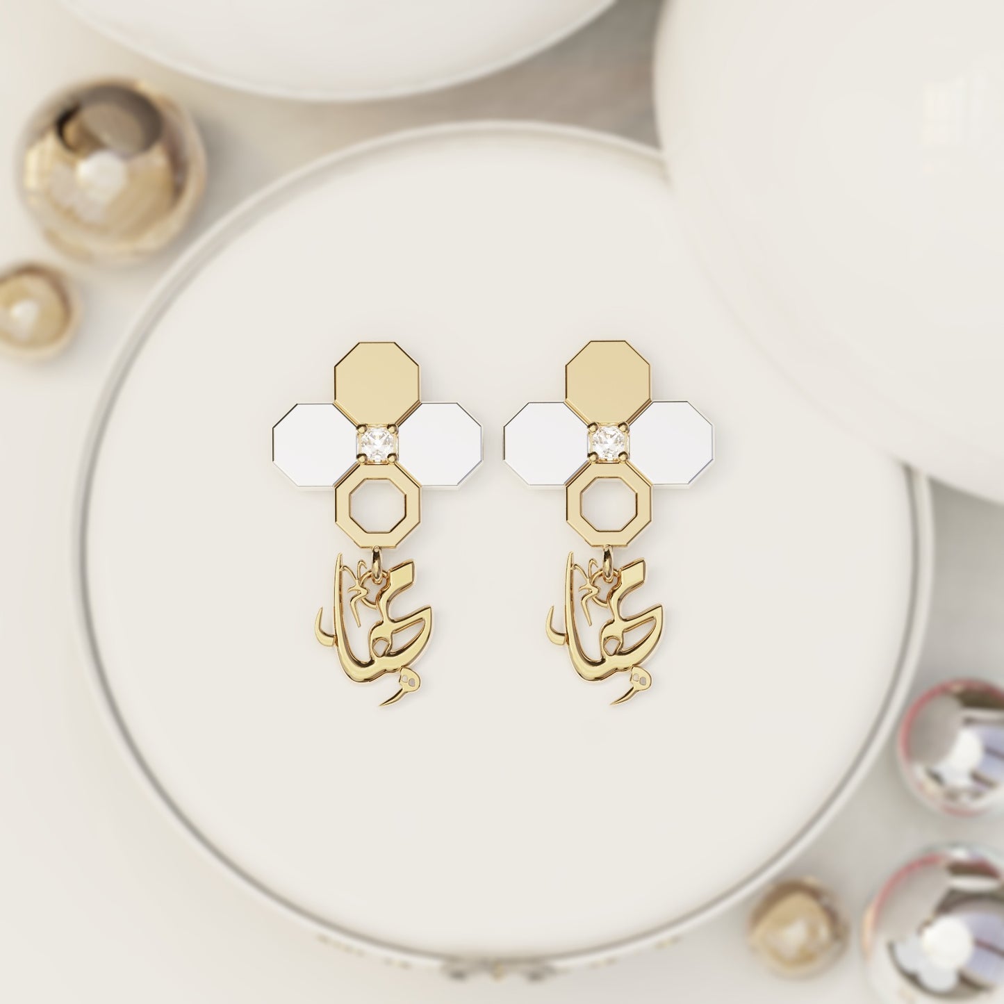 ARABESQUE ࢪº13 | 18K Gold Customized Earrings with Gem Stone