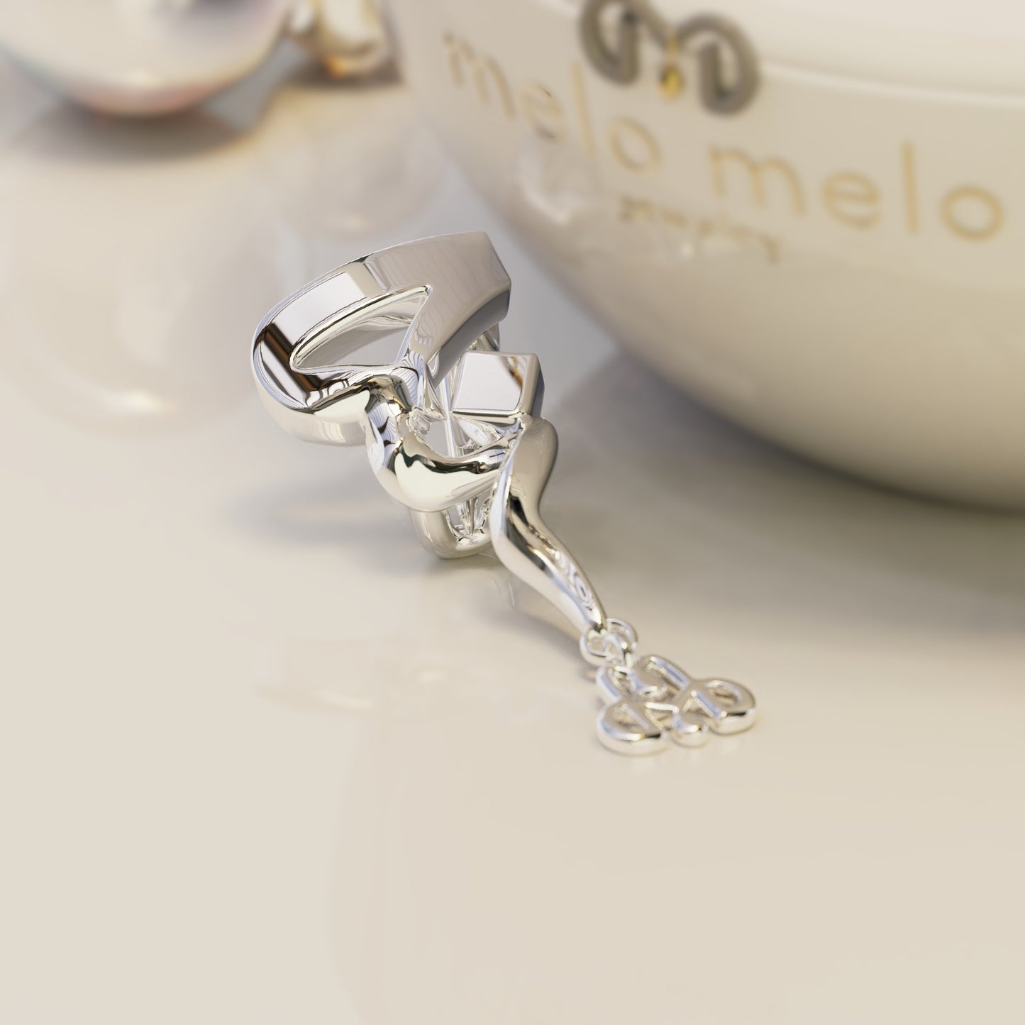 CALLIGRAPHY ࢪº25 | 18K Gold Pin - Letter 'ج'