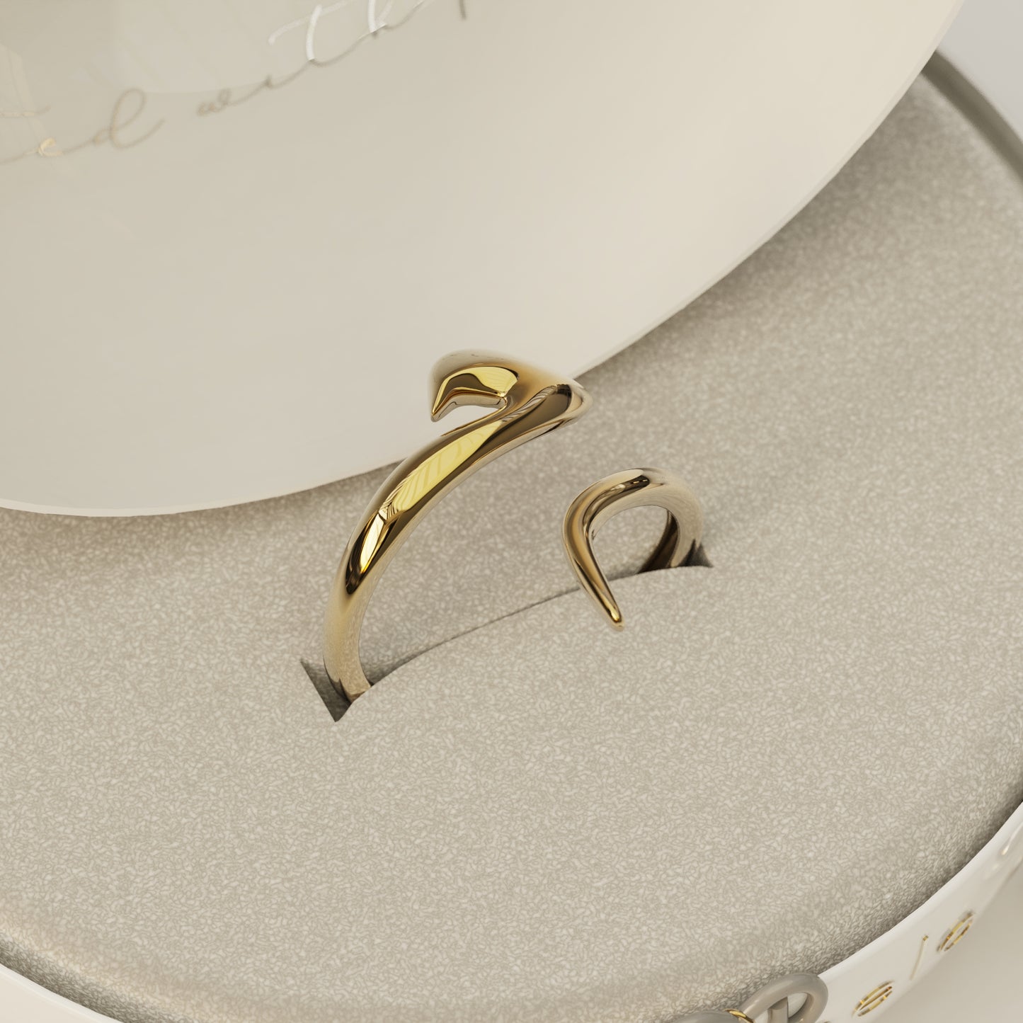 CALLIGRAPHY ࢪº119 | 18K Gold Ring - Letter 'م'