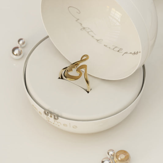 CALLIGRAPHY ࢪº139 | 18K Gold Ring - Letter 'ي'
