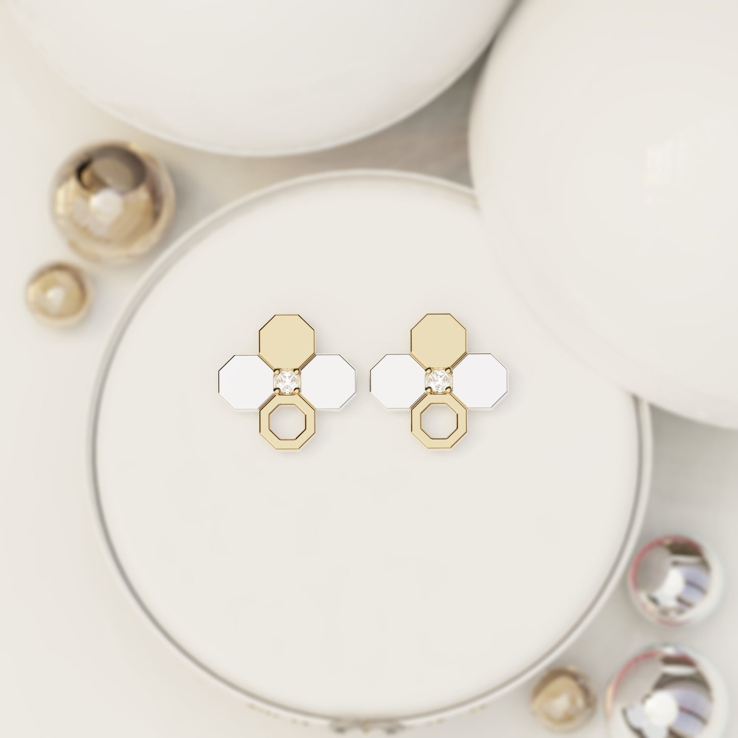 ARABESQUE ࢪº36 | 18K Gold Earrings with Gem Stone