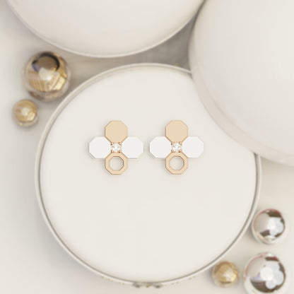 ARABESQUE ࢪº36 | 18K Gold Earrings with Gem Stone