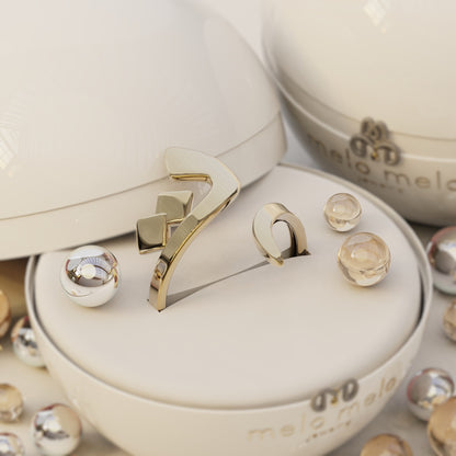  18k الخط العربي ࢪ°14 | خاتم حرف "ت" من الذهب